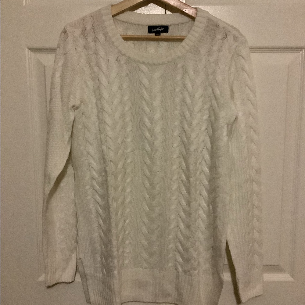 Ladies Lord and Taylor Sweater, size Medium